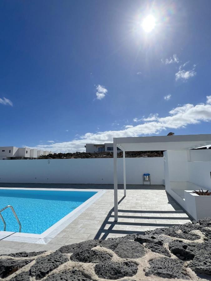 Casahost Villa Dolce Vita Costa Teguise Esterno foto